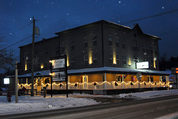 Black-Bear-Tavern_Riveredge-Inn Black Bear Tavern
