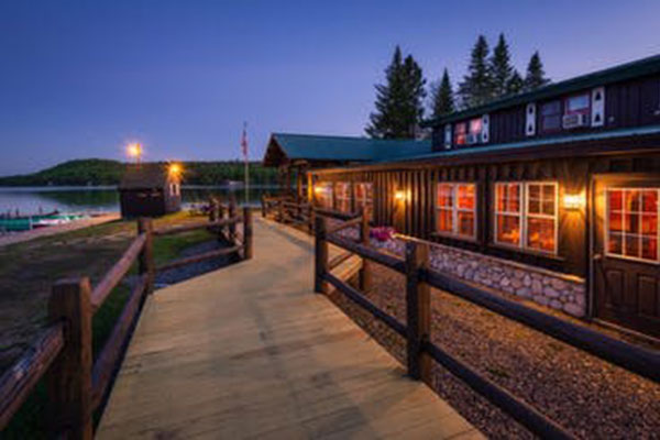 Lodging_Tall-Timber-Lodge Tall Timber Lodge